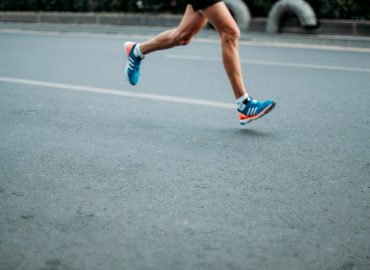 Trening biegacza – czynniki determinujące proces treningowy amatorów