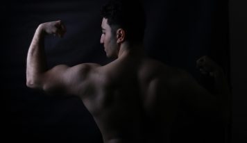 Testosteron i hormon wzrostu – ich zastosowanie oraz zagrożenia