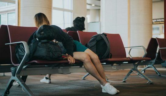 Jet lag u sportowców – praktyczne zalecenia